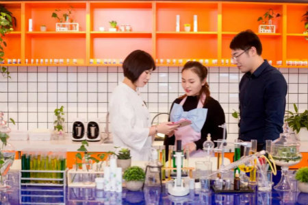 2019年開NEWNEW智能光電美膚館，必須了解美業新趨勢