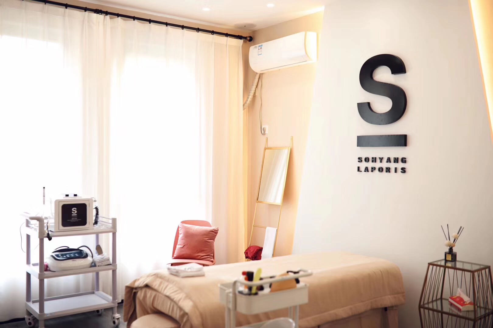 消費復蘇，彎道超車！未來式美業門店就要這么做